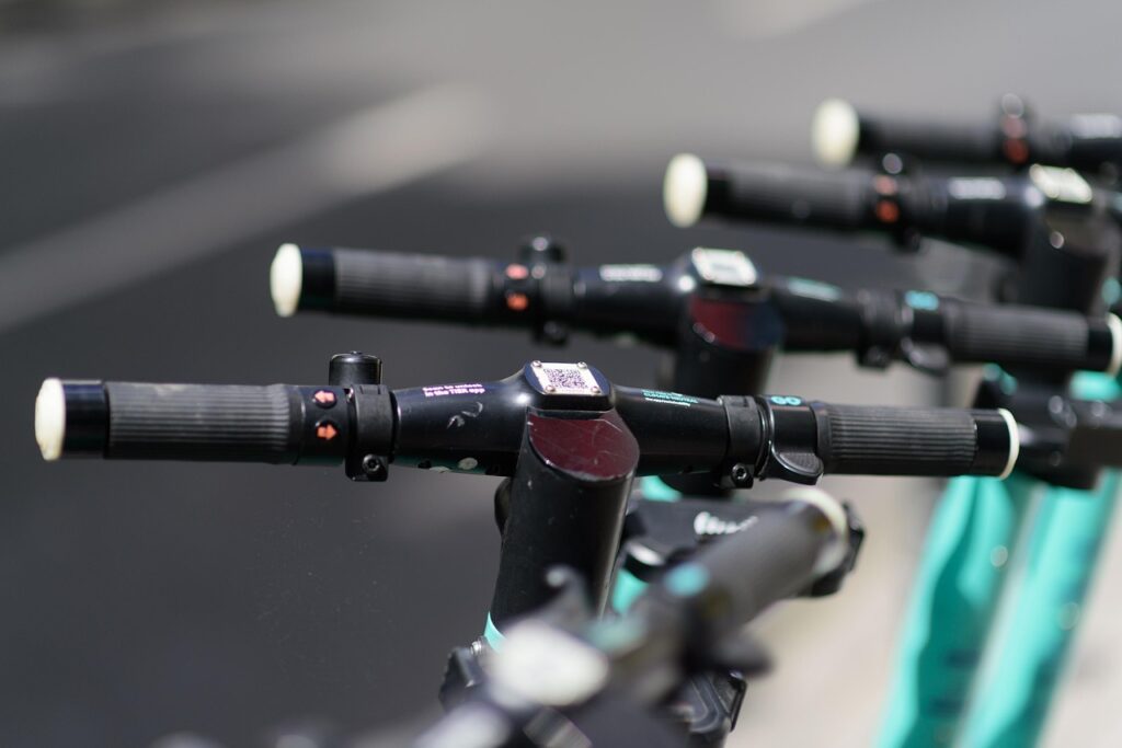 e-scooters-7383941_1280