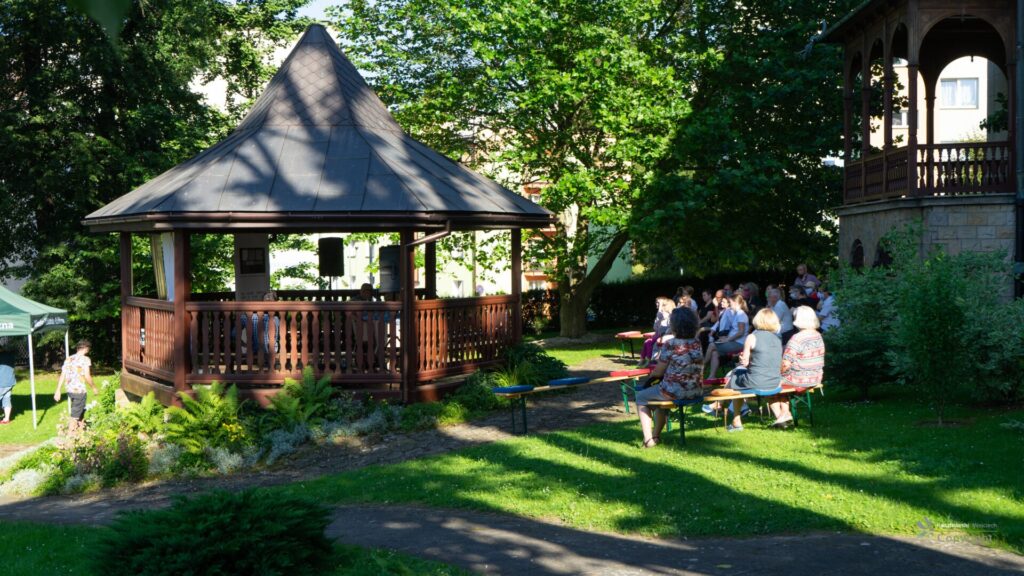 „Biblioteka od kuchni”. Kulinarny i literacki piknik pełen smaków, inspiracji i dobrej energii!