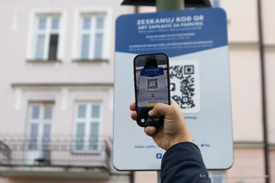 000LSSS351PIGSMR-C123-F4