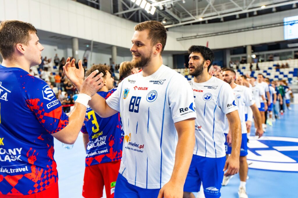 557599840_1402113785257276_5951048636097942546_n