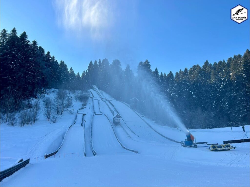 615957840_1661156715195552_1812365749803791334_n