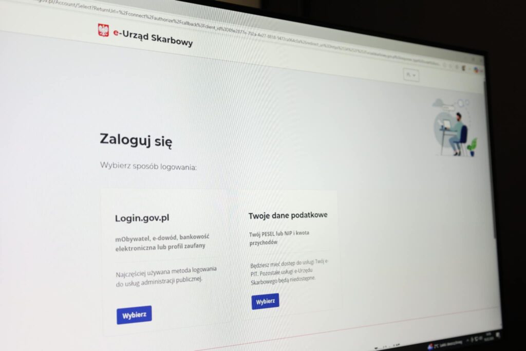 Twój e-PIT. Prosty poradnik logowania i rozliczenia podatku przez internet