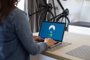 Dzień Bezpiecznego Internetu. Małe kroki, wielka ochrona